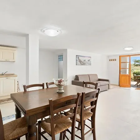 Giagiumar * Torre Dei Corsari